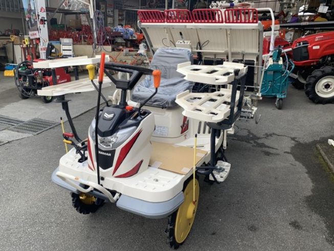 田植機 YR4S-RZ 写真６